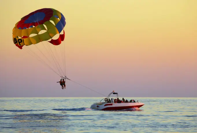 رحلة الباراشوت في الغردقة | Parasailing in Hurghada 