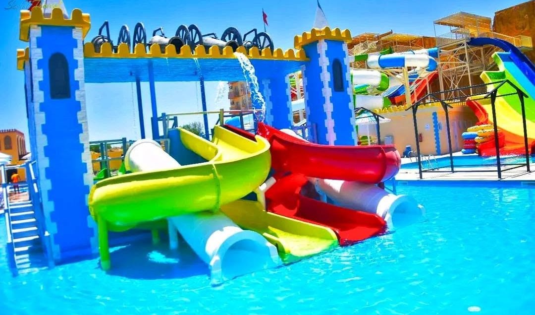داي يوز اكوا بارك اي ام سي رويال الغردقة | AMC Royal Aqua Park Hurghada